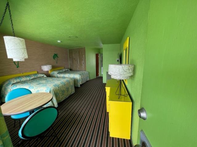 וויילדווד קרסט Caribbean Motel מראה חיצוני תמונה