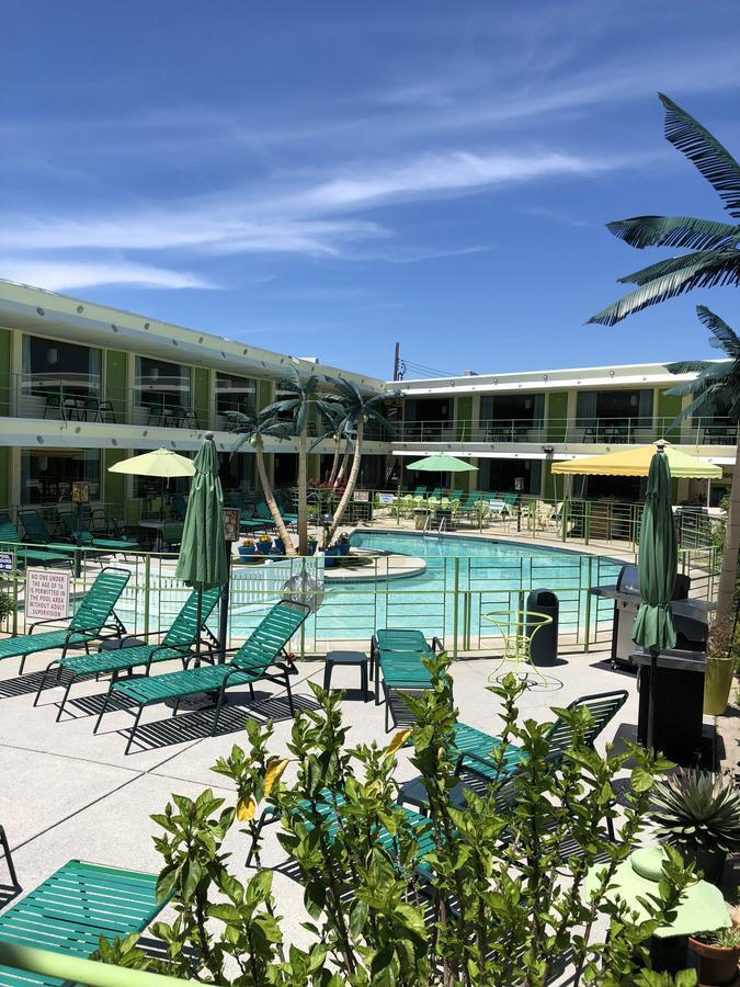 וויילדווד קרסט Caribbean Motel מראה חיצוני תמונה